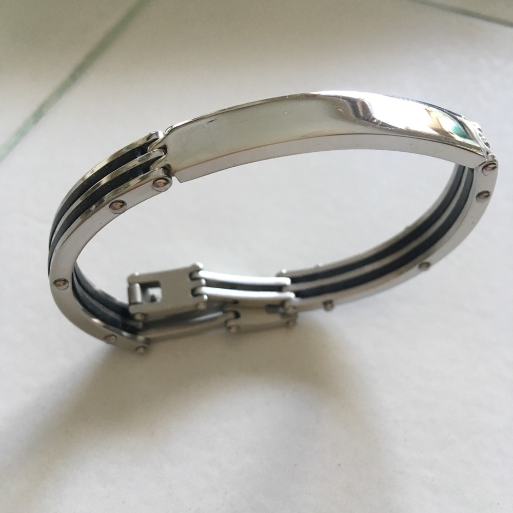 Stainless steel bracelet